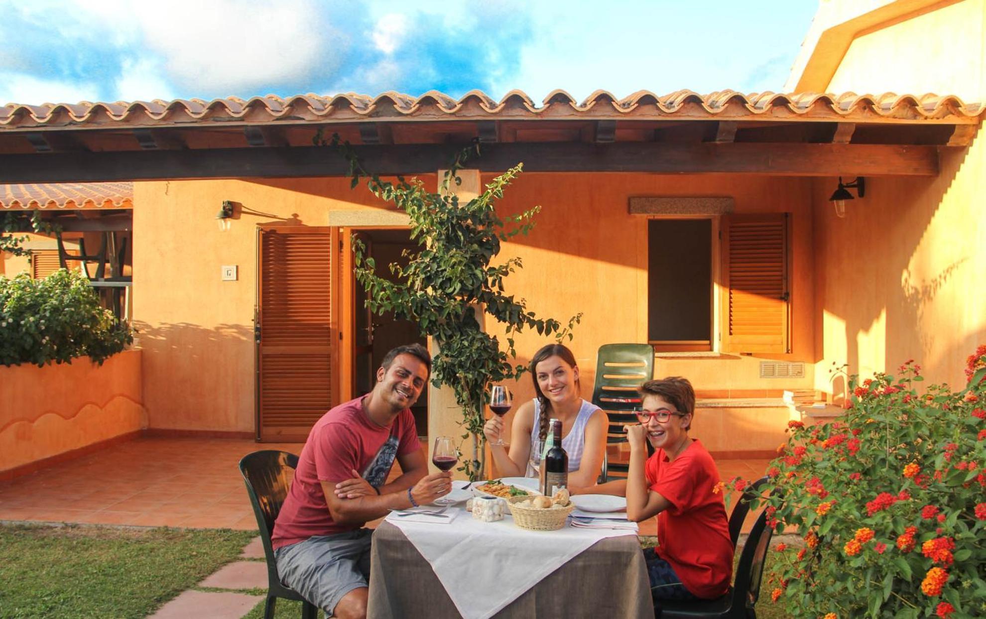 Rey beach Club Monte Nai Exterior foto