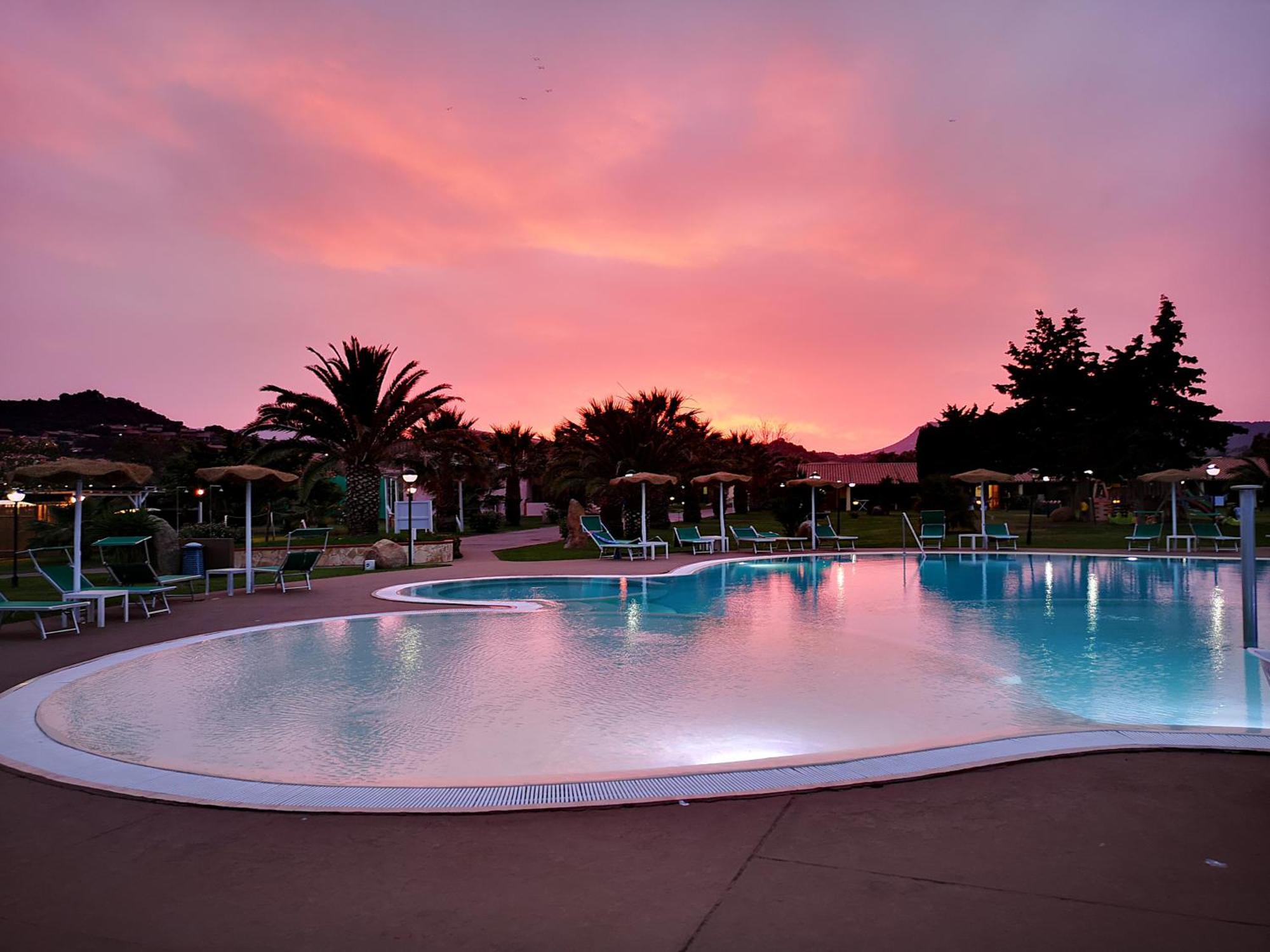 Rey beach Club Monte Nai Exterior foto